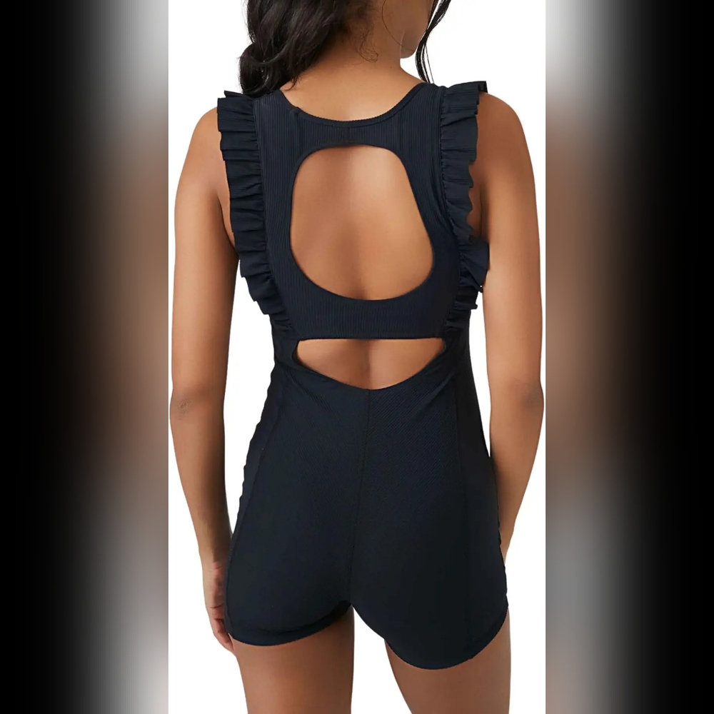 Fp Movement Ruffle Me Up Shortsie Size Large - image 2